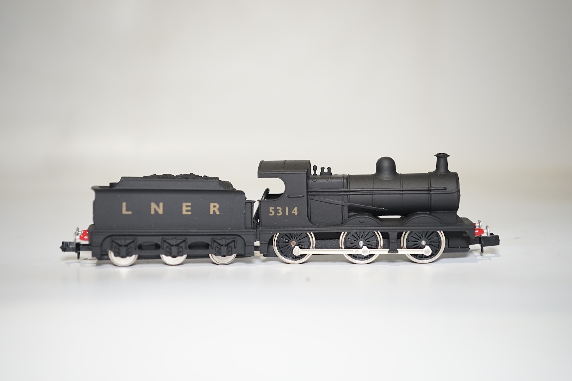 Three boxed Union Mills Models N gauge railway LNER locomotives; a Class J39, 4857, a Class J11, 5314, and a Class J25, 5650. Condition - good.